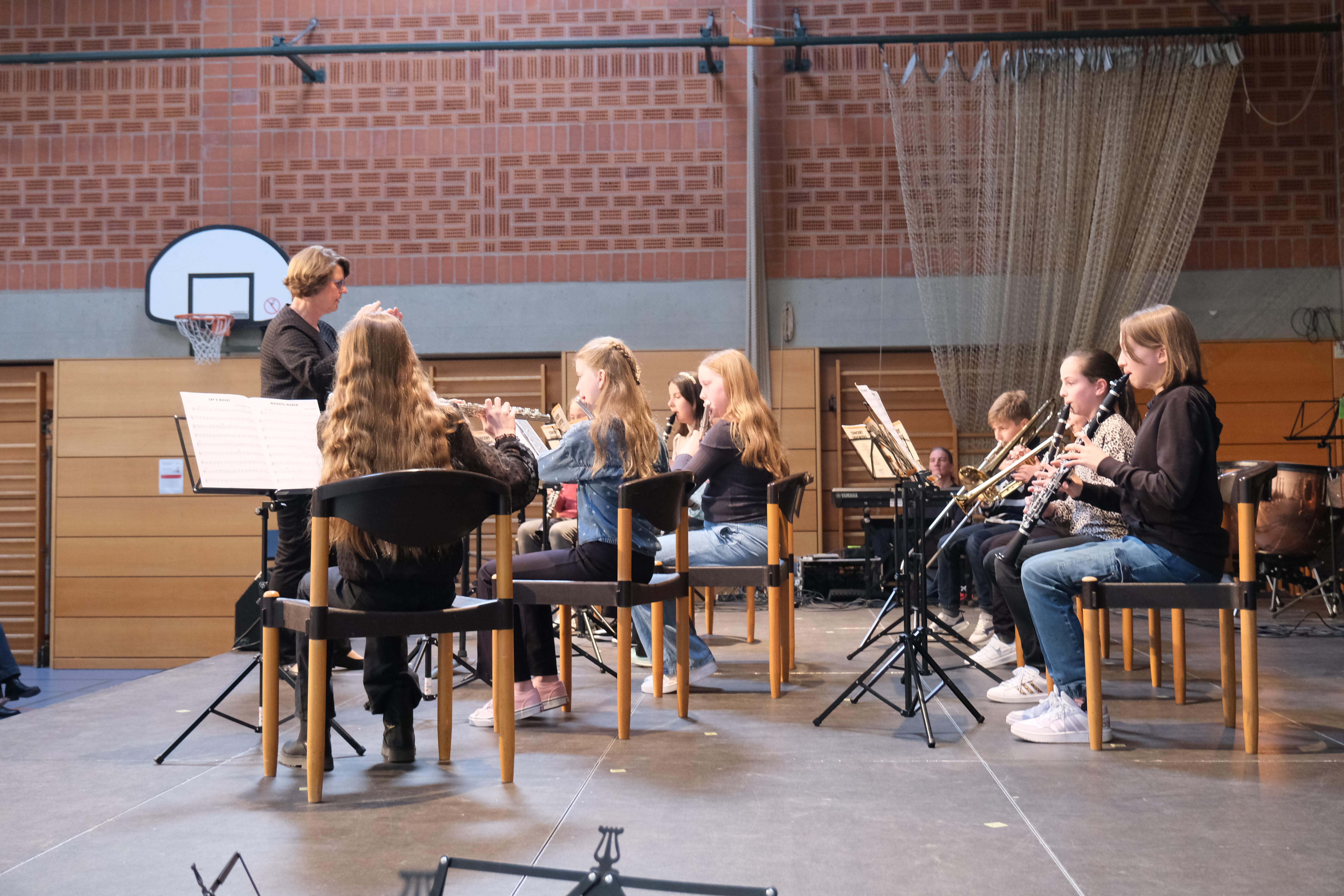 Happy Hipos Juniors - Anschlussorchester nach der Bläserklasse